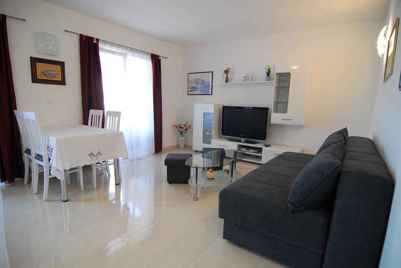 Villa Natalie Omiš Exterior foto